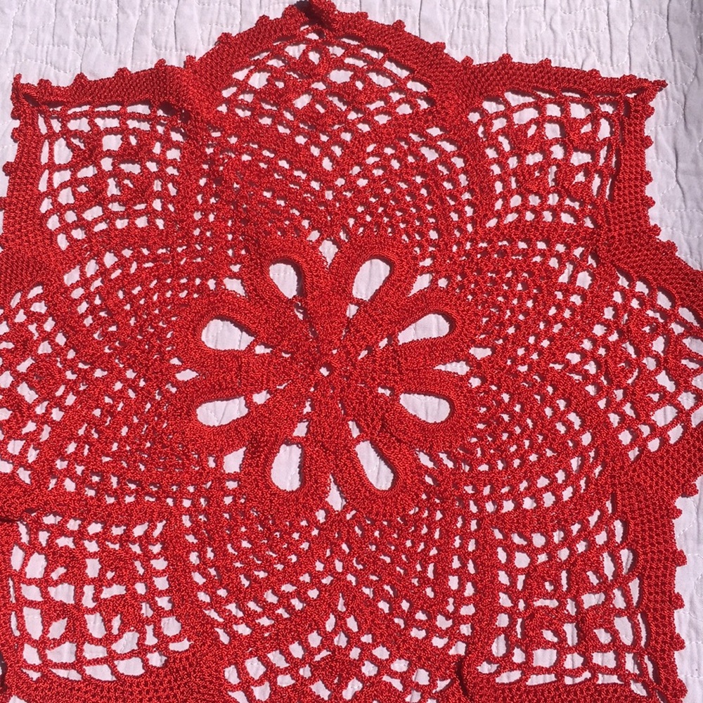 Handmade Knitted Table Coaster/Decor - Picture 3 of 3